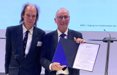 Urs Niggli erhält Klipstein-Wissenschaftspreis