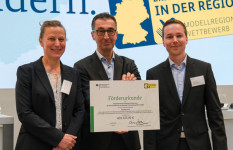 Erster Deutscher Ernährungstag: Essen außer Haus verbessern