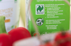 Aldi und Naturland gewinnen Sustainability Heroes Award