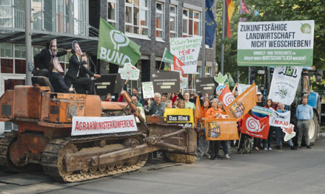 ‚Wir haben es satt!‘-Bündnis protestiert für zukunftsfähige Landwirtschaft
