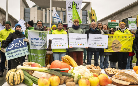 Protest vor dem Kanzleramt