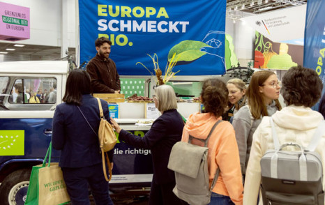 Naturland macht Berlinern Lust auf Bio