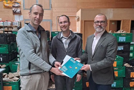 Hessischer Staatssekret&auml;r besucht Dottenfelder Hof