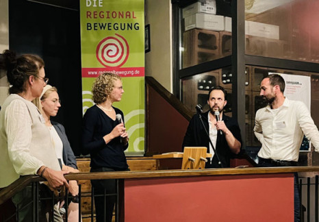 Regionalbewegung diskutiert mit Politik und Praxis beim Parlamentarischen Abend