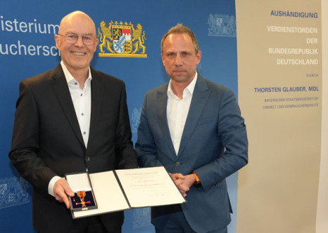 Franz-Theo Gottwald erhält Bundesverdienstkreuz
